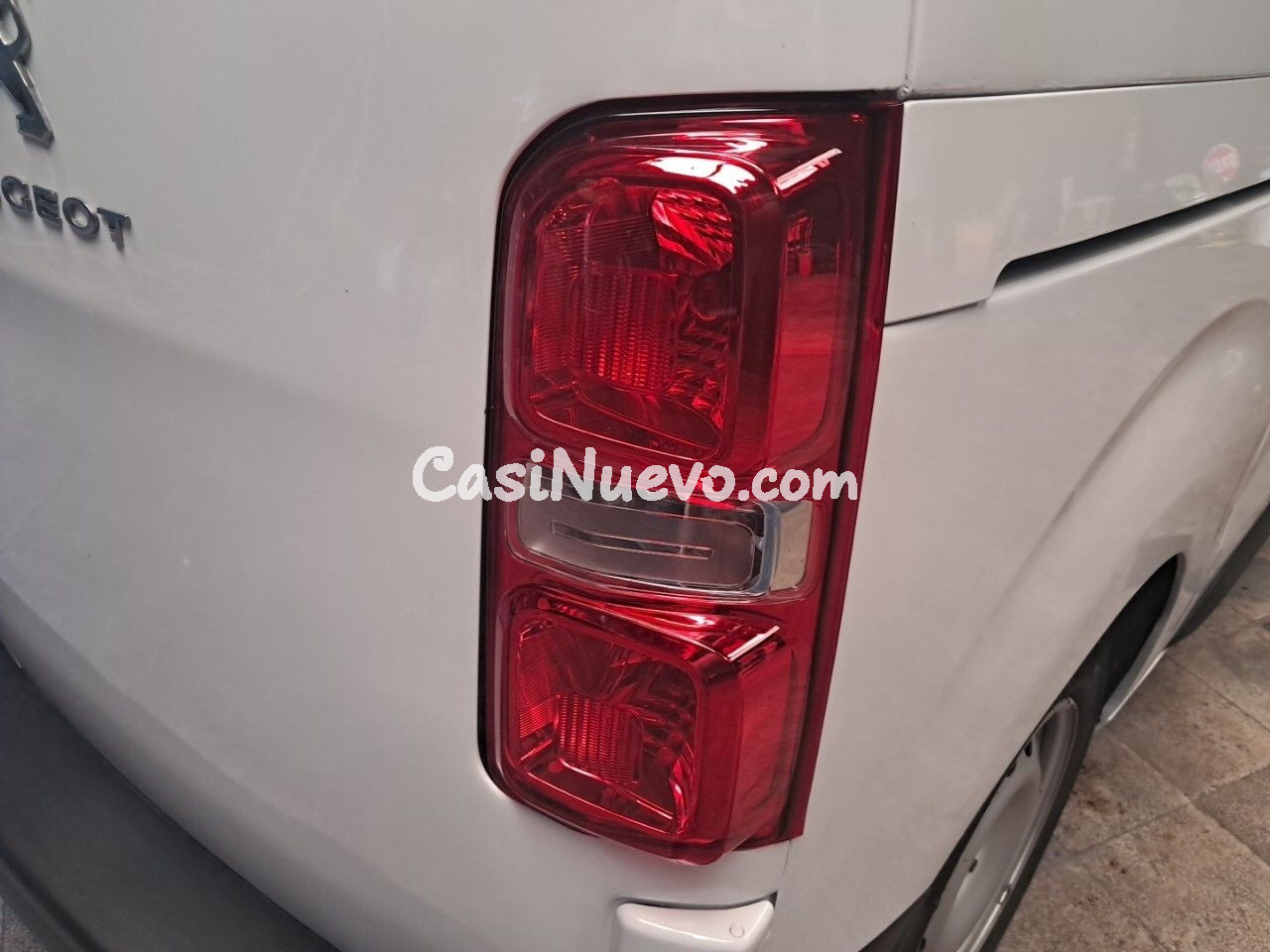 Peugeot Expert 1.5 HDI FURGON 120CV - foto 18