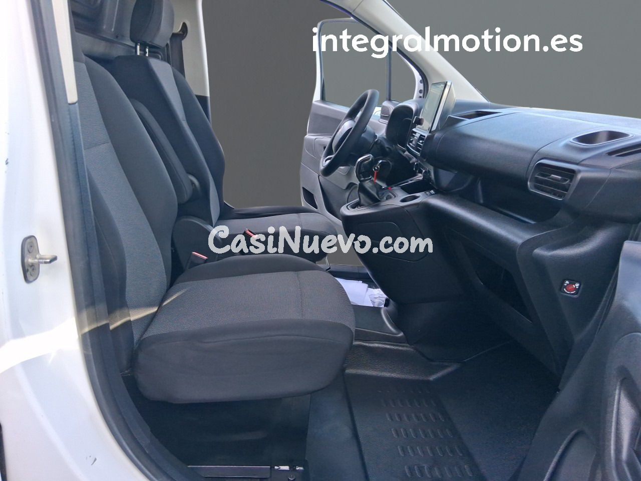 Citroën Berlingo 1.5 HDI FURGON XL 100CV - foto 8