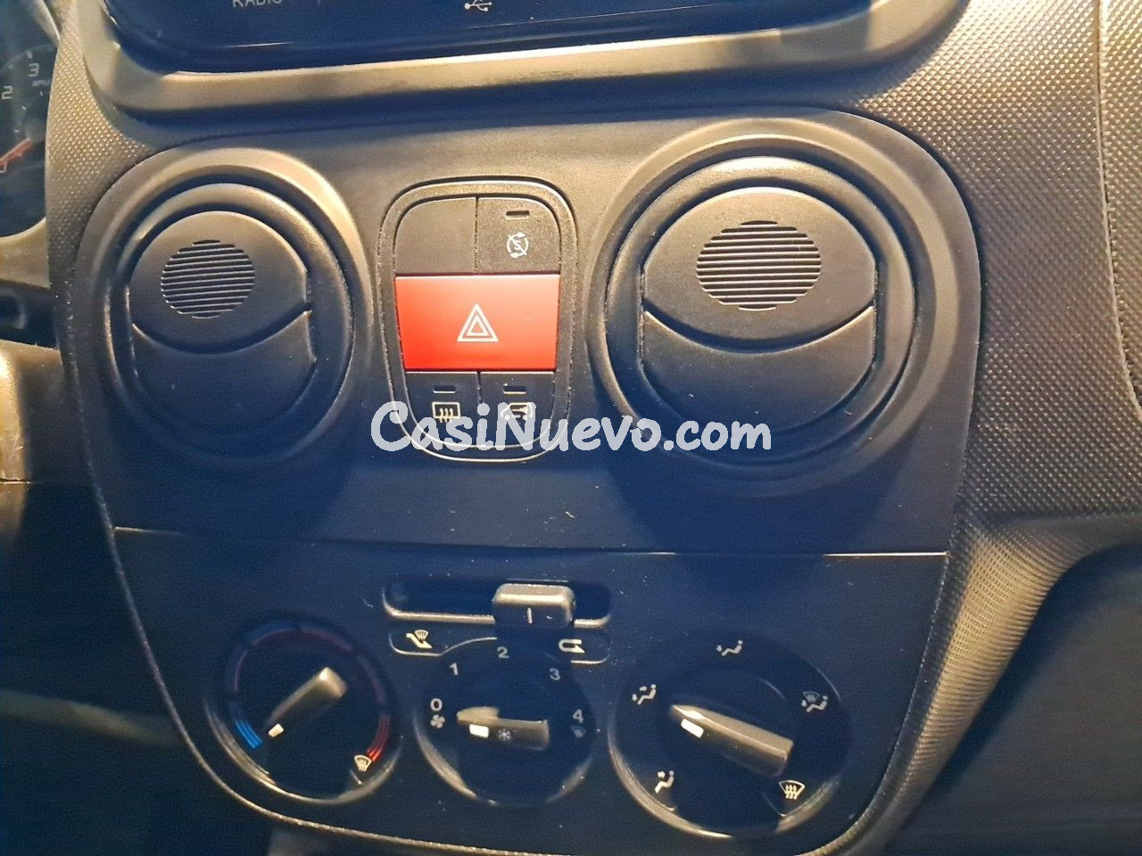 Fiat Fiorino 1.3 JTD FURGON 95CV PUERTA LATERAL DERECHA - foto 10