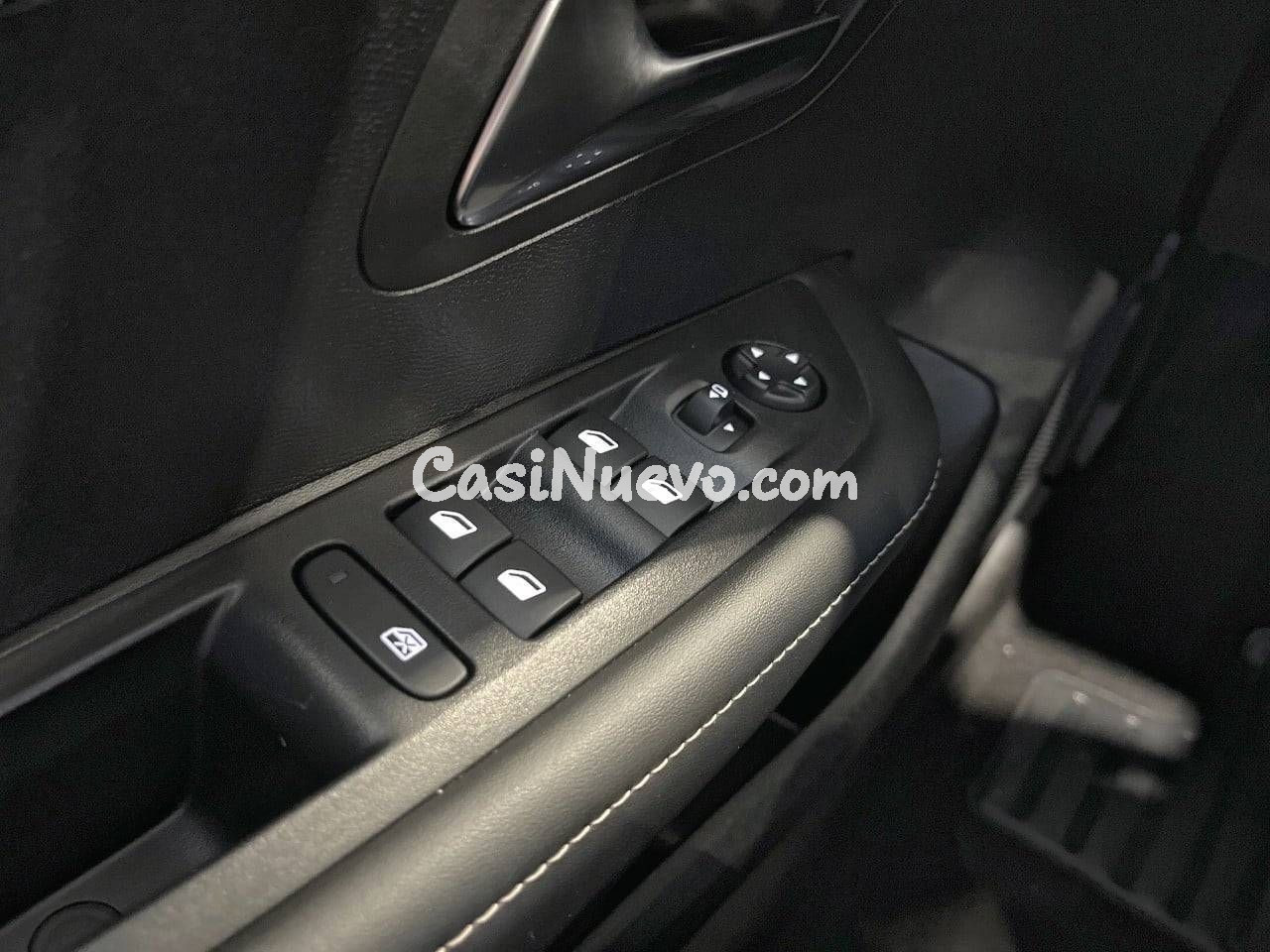 Peugeot 208 Gasolina 100 S&S 6 Vel. MAN Allure - foto 19