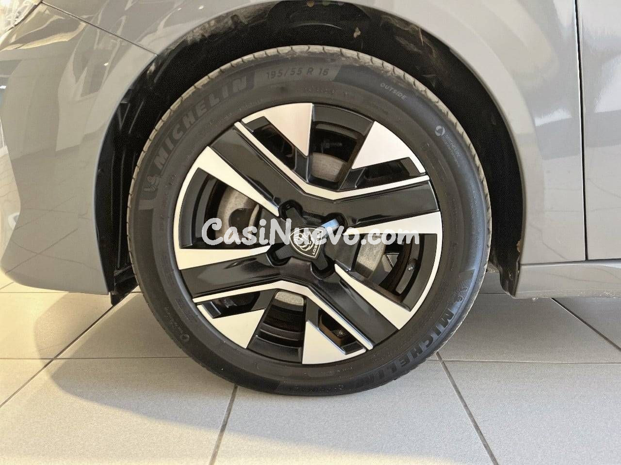 Peugeot 208 Gasolina 100 S&S 6 Vel. MAN Allure - foto 11