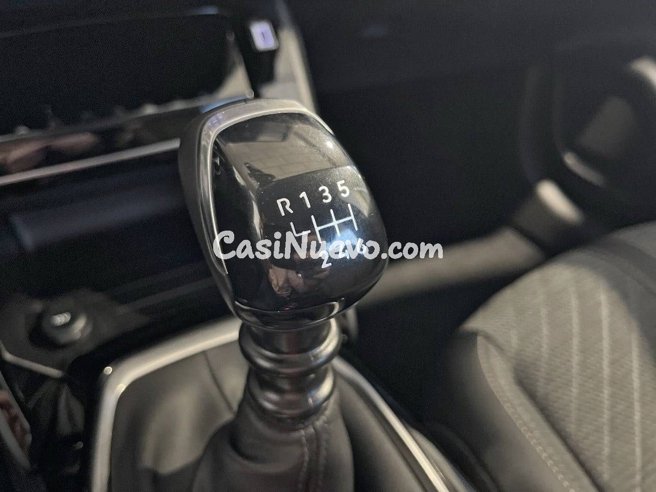 Peugeot 208 Gasolina 100 S&S 6 Vel. MAN Allure - foto 20