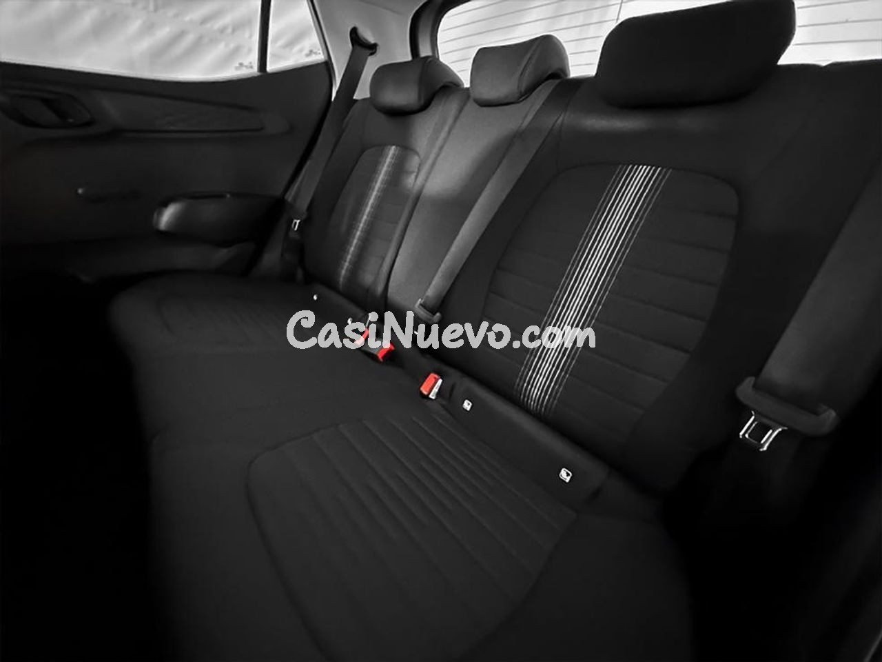 Hyundai i10 1.0 MPI 66CV Essence - foto 13