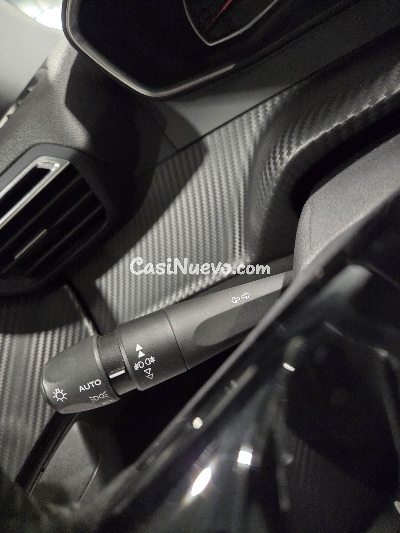 Peugeot 2008 Allure Puretech 100 S&S BVM6 - foto 14