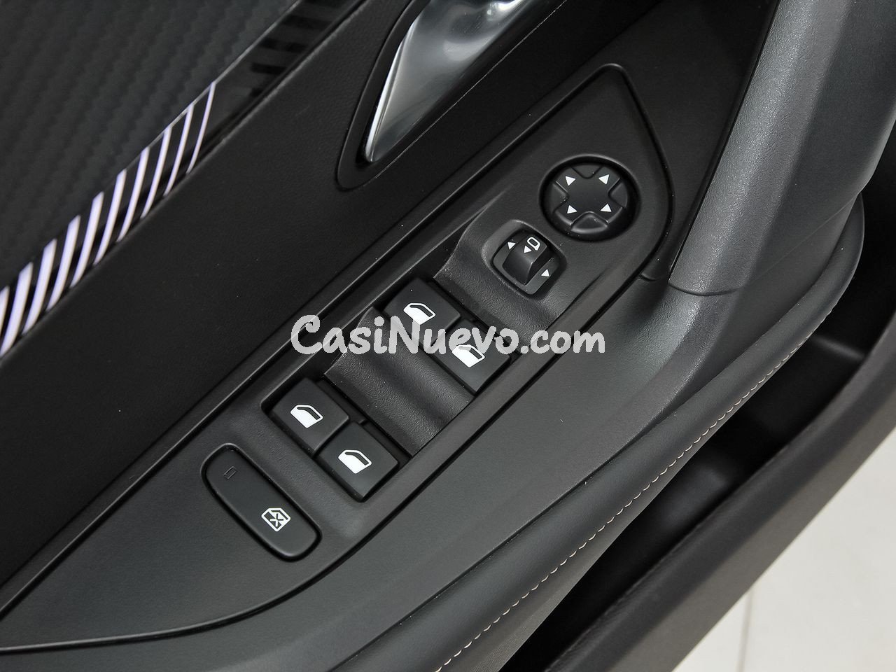 Peugeot 2008 N2008 Allure Hybrid 145 eDCS6 - foto 13