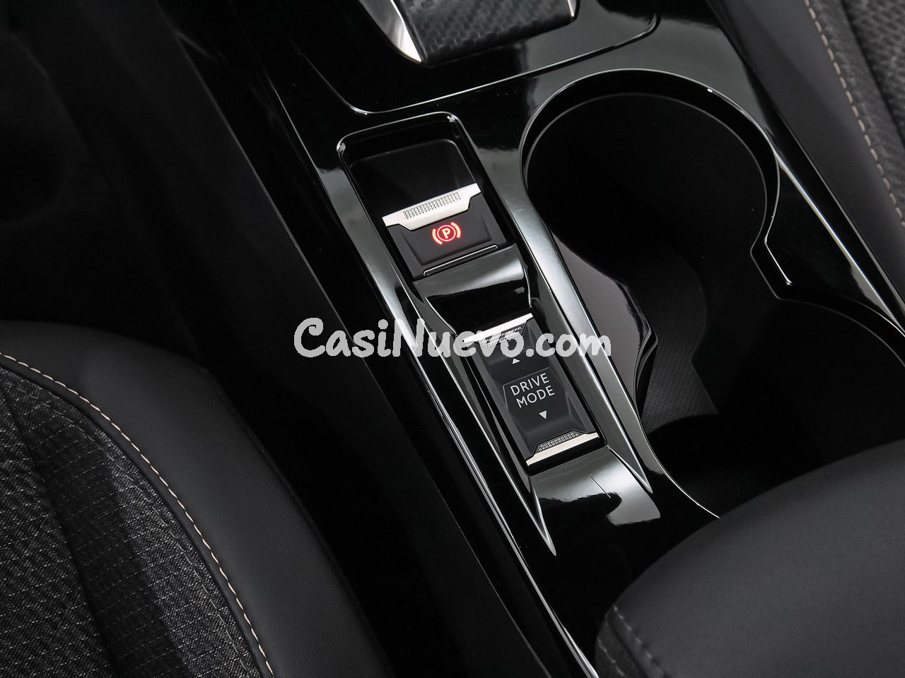 Peugeot 2008 N2008 Allure Hybrid 145 eDCS6 - foto 32