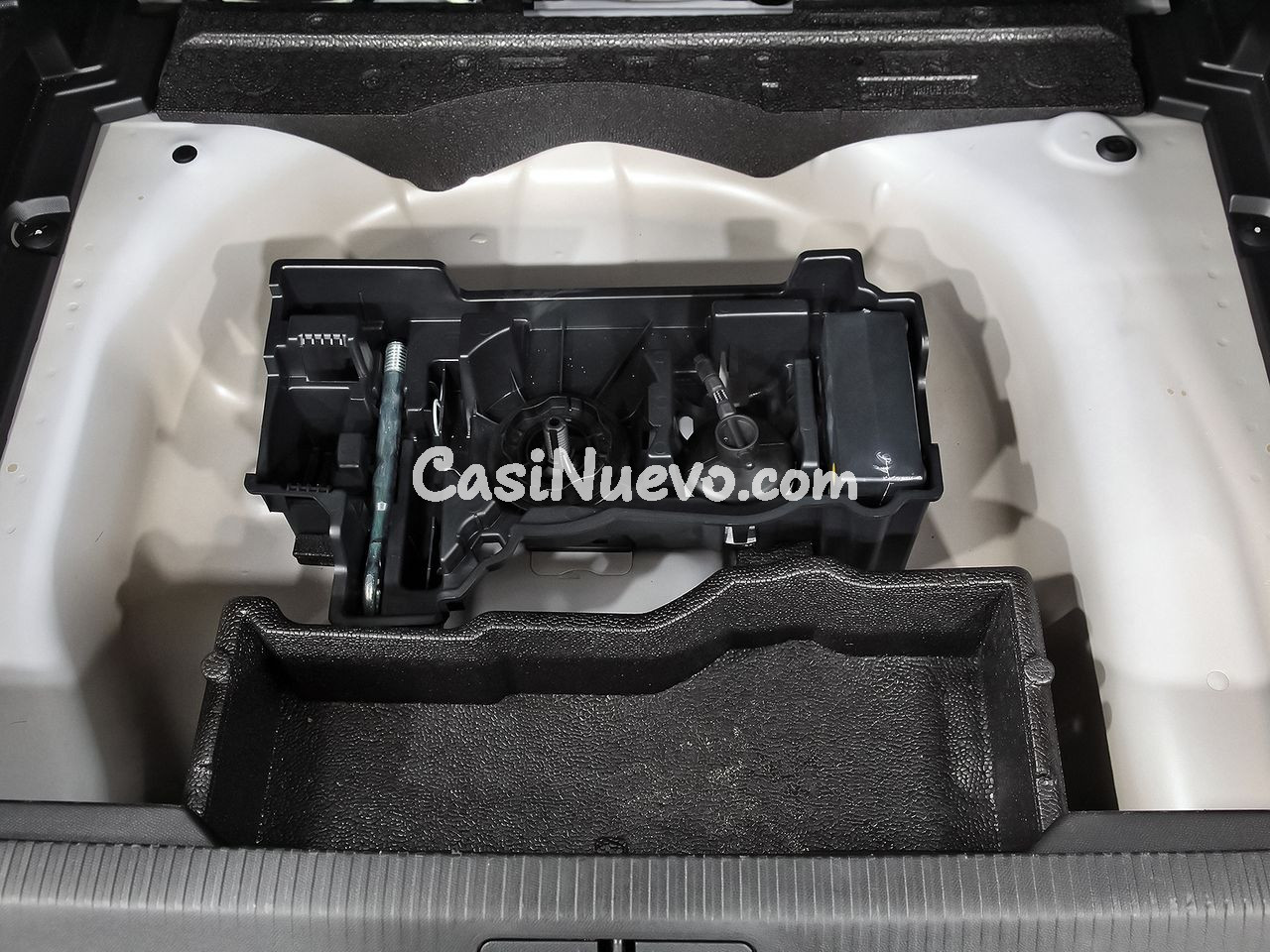 Peugeot 2008 N2008 Allure Hybrid 145 eDCS6 - foto 36