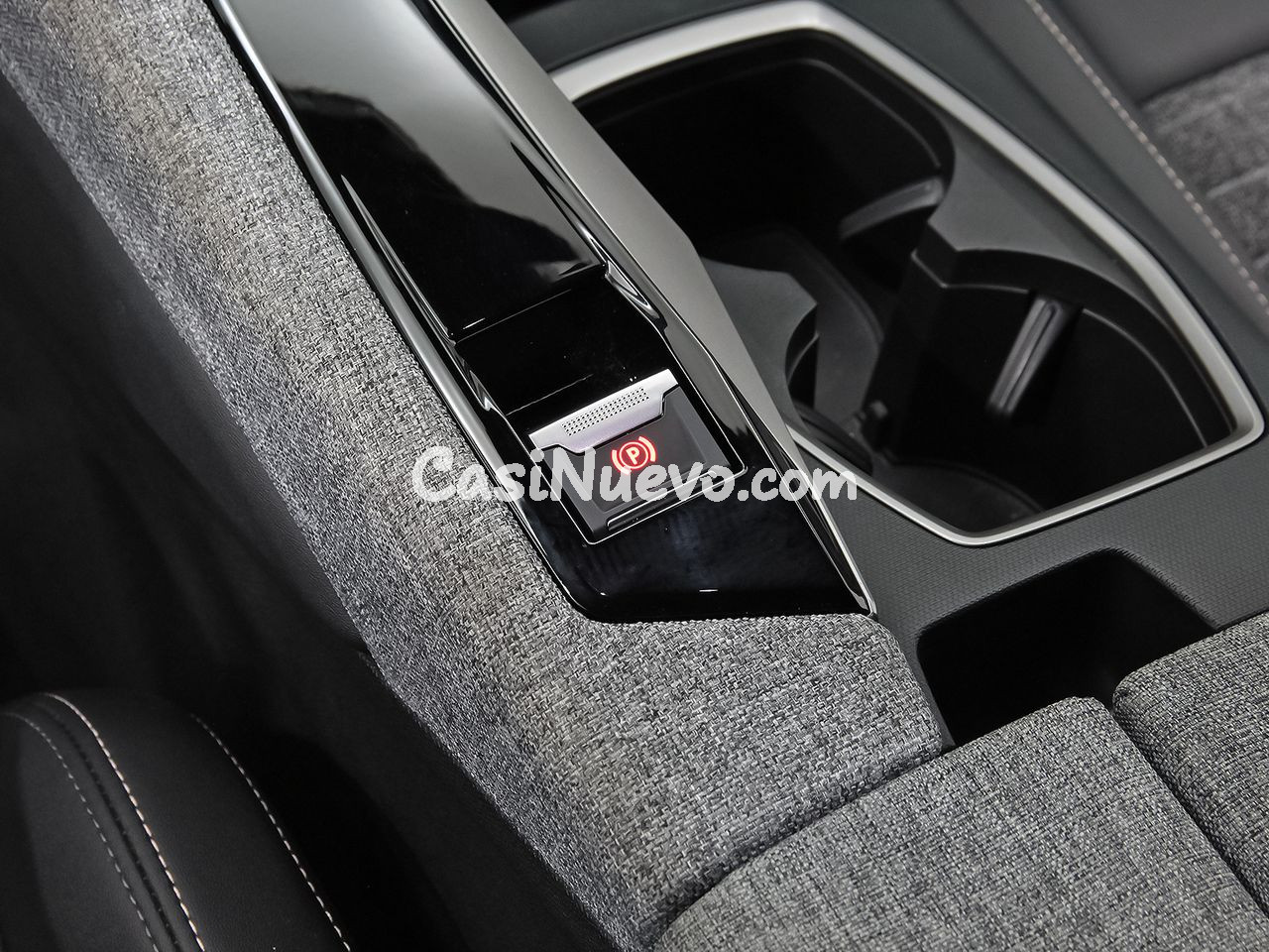 Peugeot 5008 1.2 107KW Allure eDCS6 - foto 34