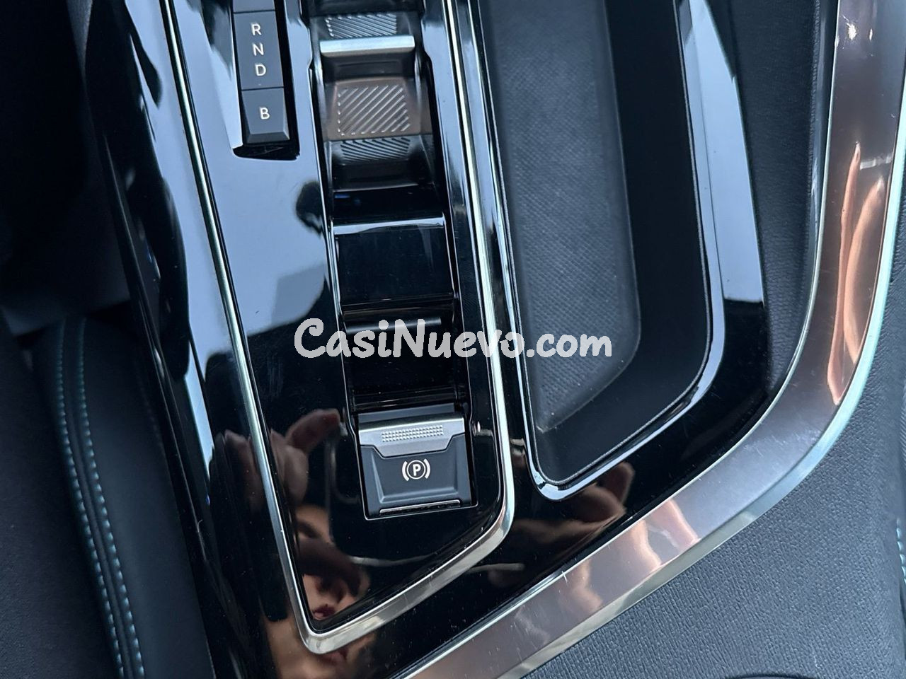 Peugeot 3008 Hybrid 225 Allure Pack e-EAT8 165 kW (225 CV) - foto 26