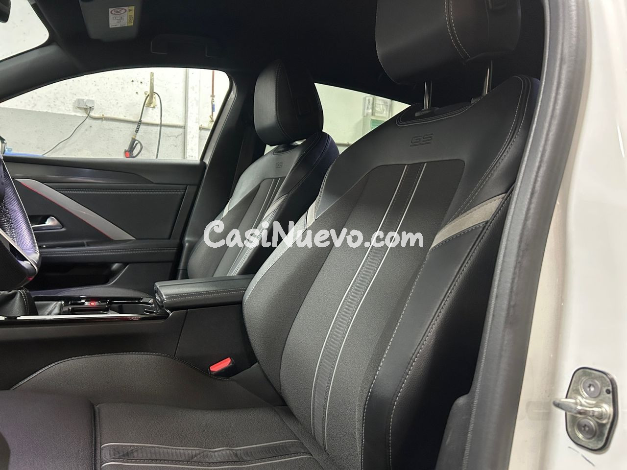 Opel Astra GS Line - foto 19