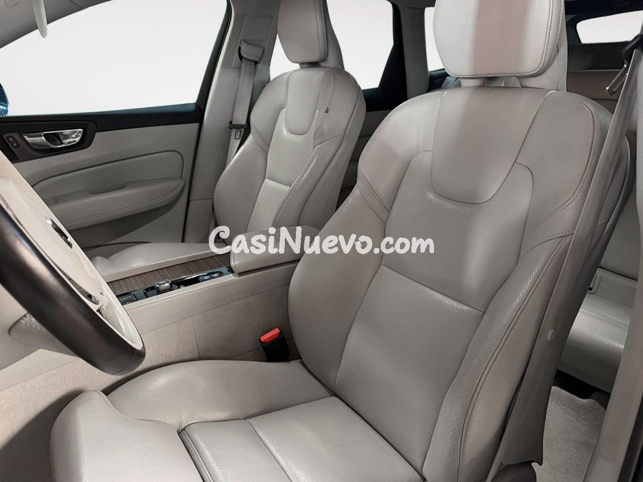 Volvo XC60 T8 Twin Engine Inscription AWD - foto 9