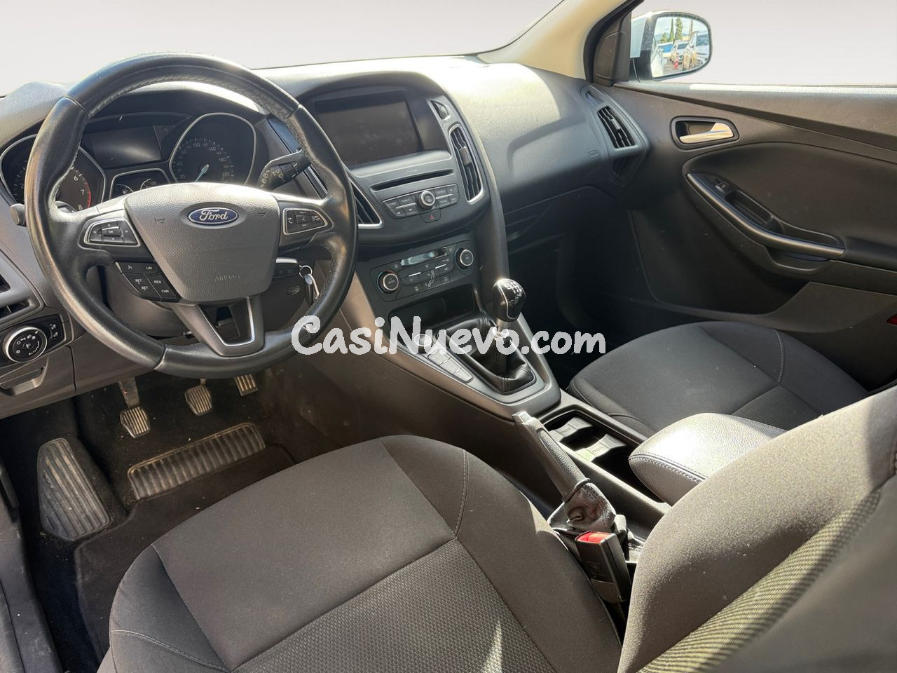 Ford Focus Business - foto 9