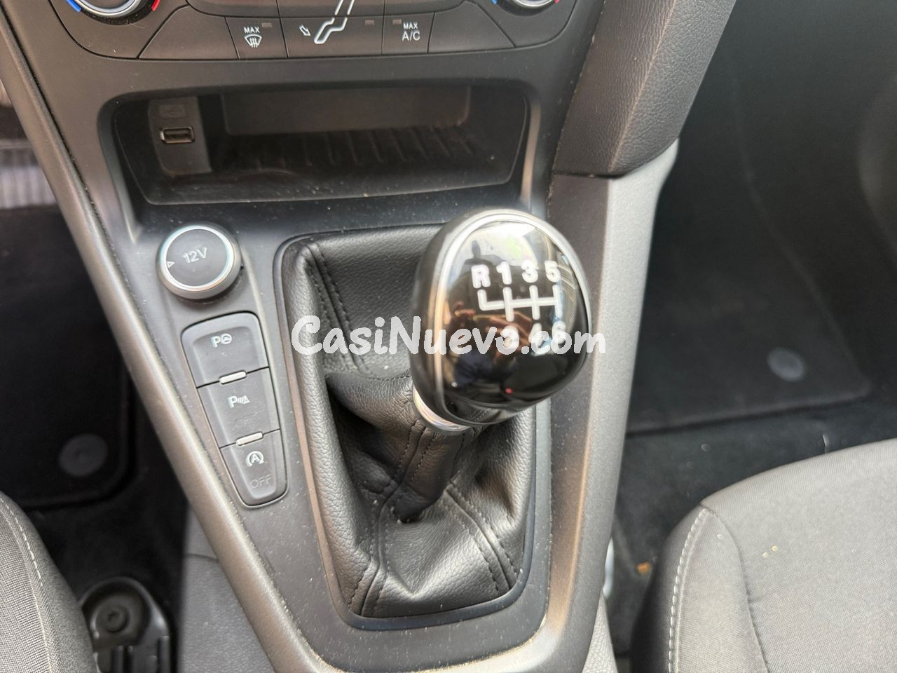 Ford Focus Business - foto 13