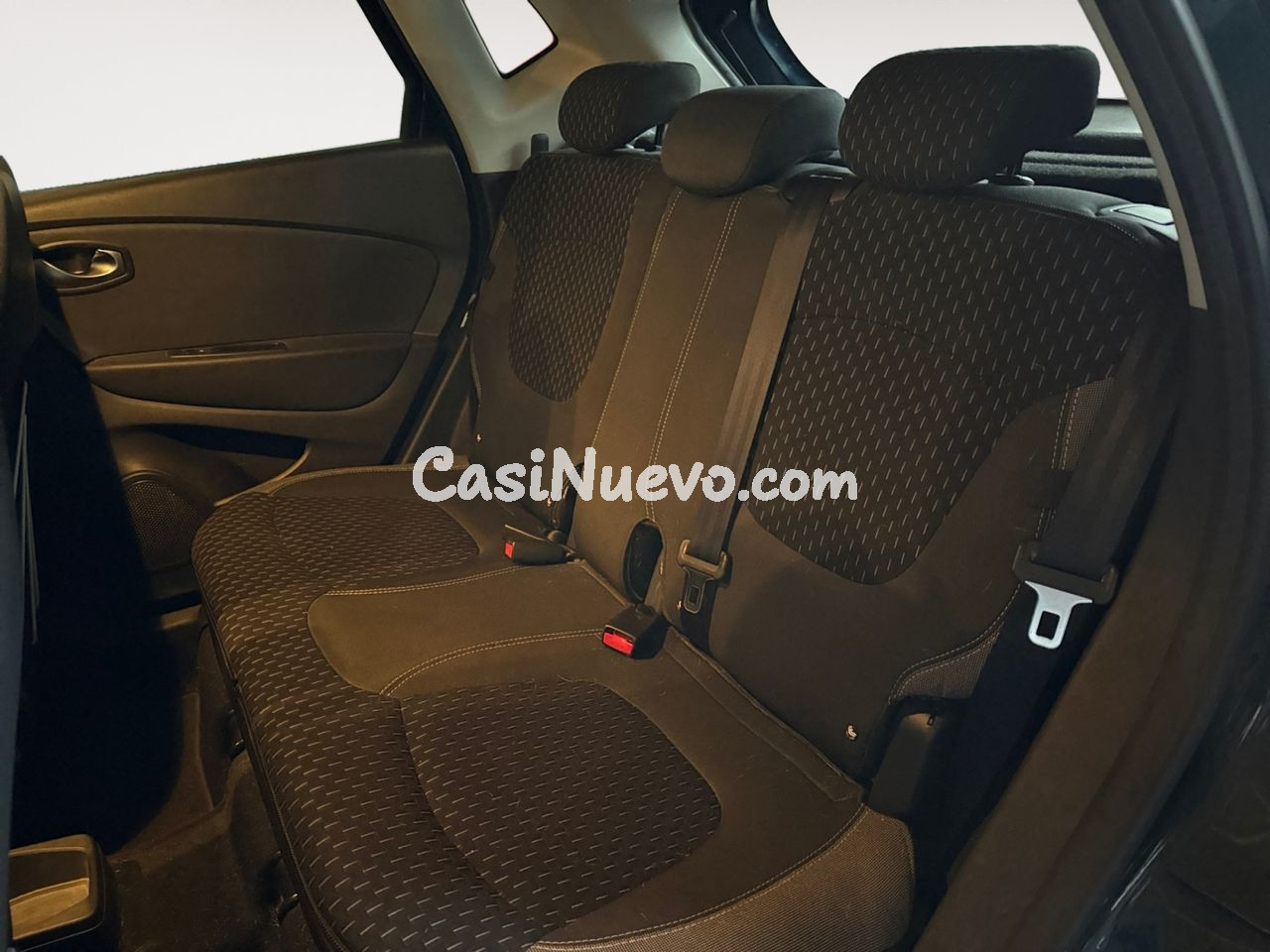 Renault Captur Zen - foto 10