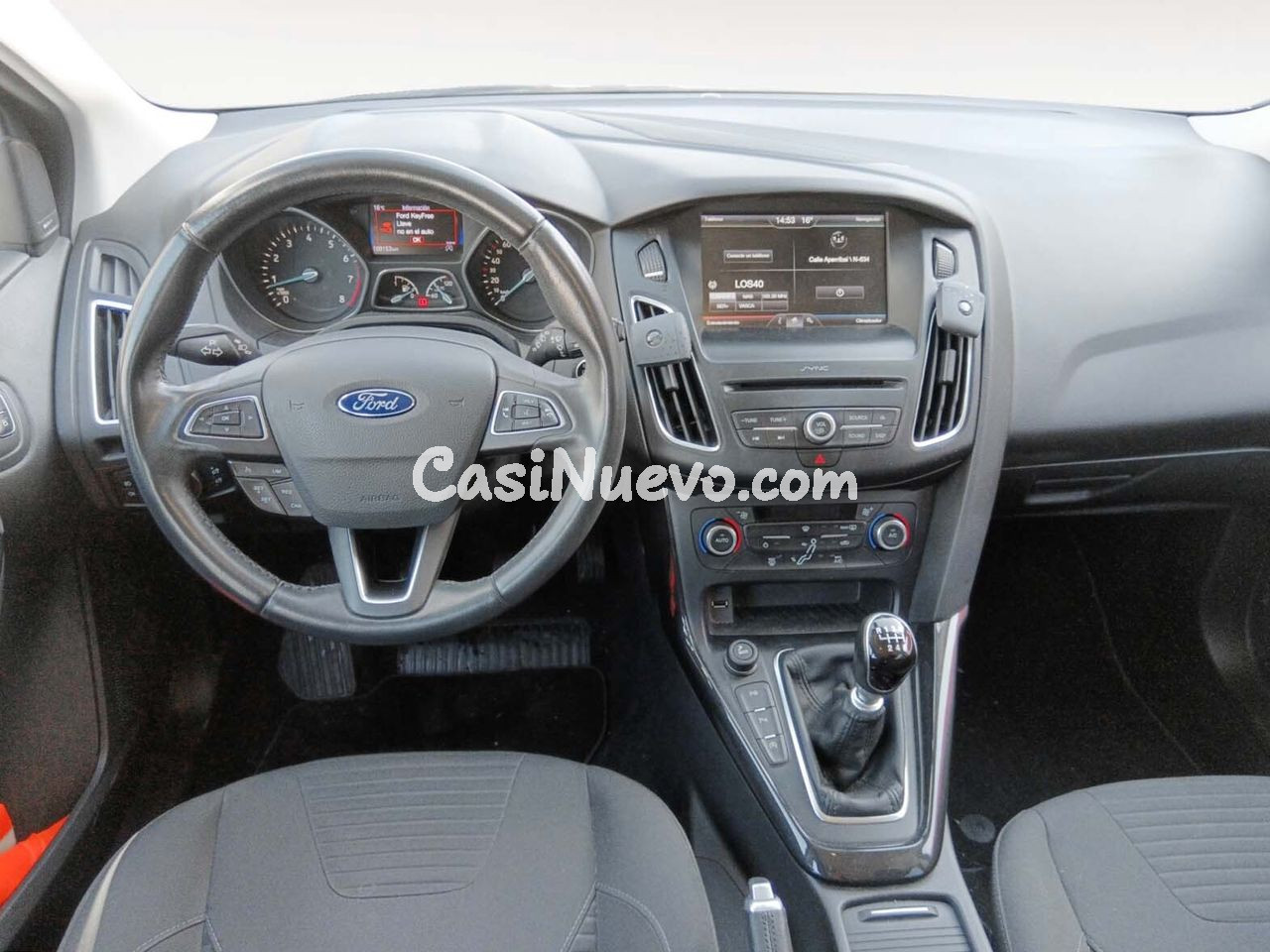Ford Focus Titanium - foto 7