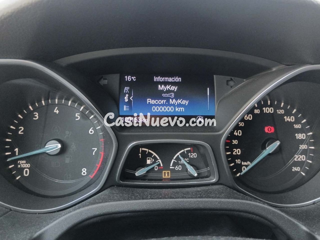 Ford Focus Titanium - foto 14