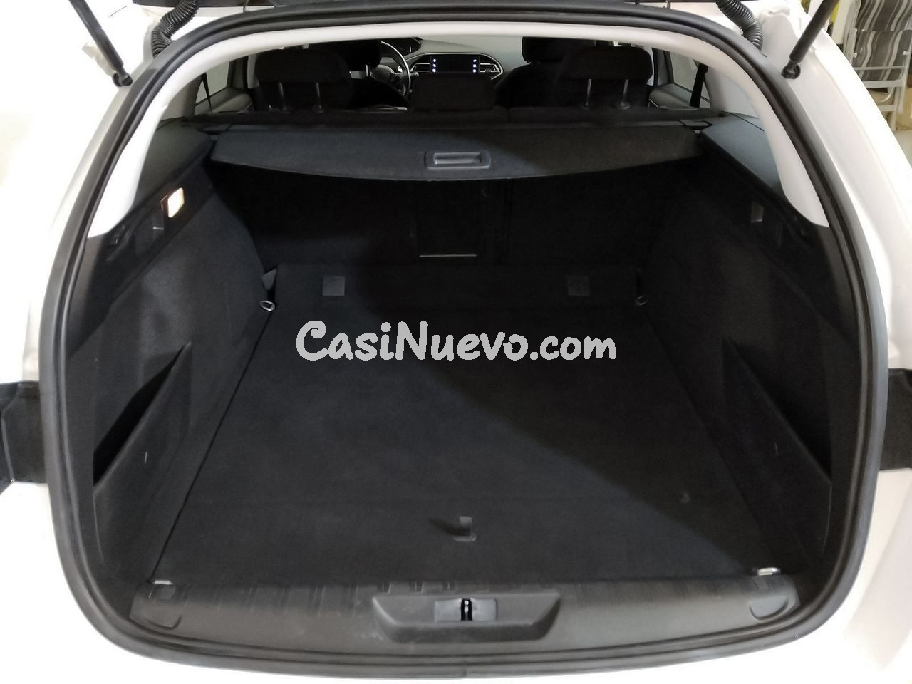 Peugeot 308 SW Style BlueHDi 130 S&S - foto 9