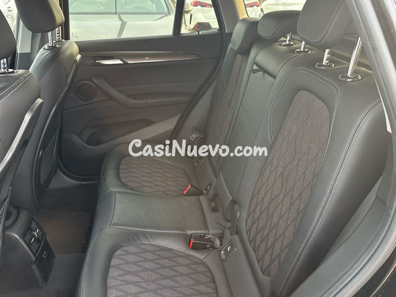 BMW X1 sDrive18d 110 kW (150 CV) - foto 9