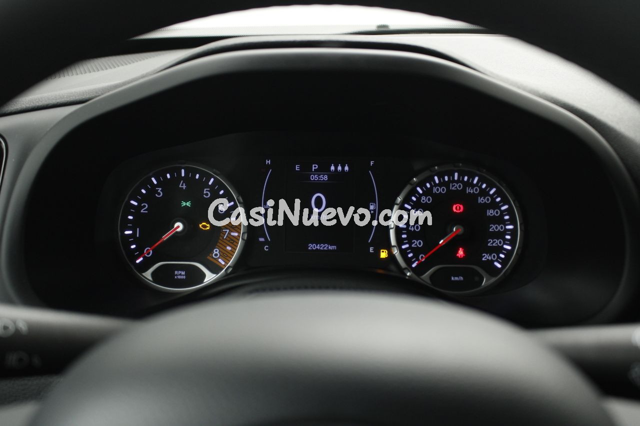 Jeep Renegade 1.3 G 110KW NIGHT EAGLE FWD DDCT 5P - foto 9