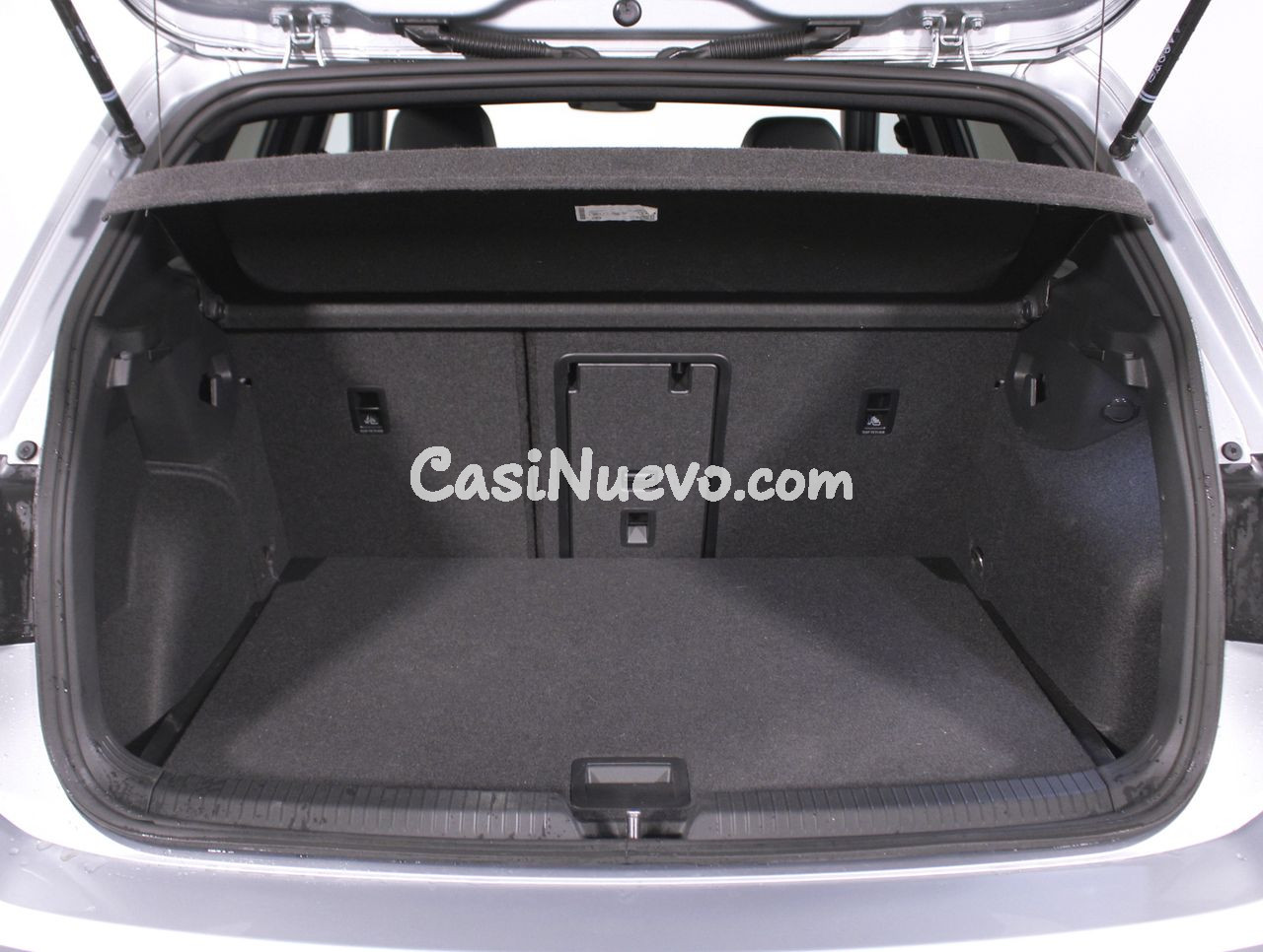 Volkswagen Golf 2.0 TDI 110KW DSG 50 ANIVERSARIO 5P - foto 7