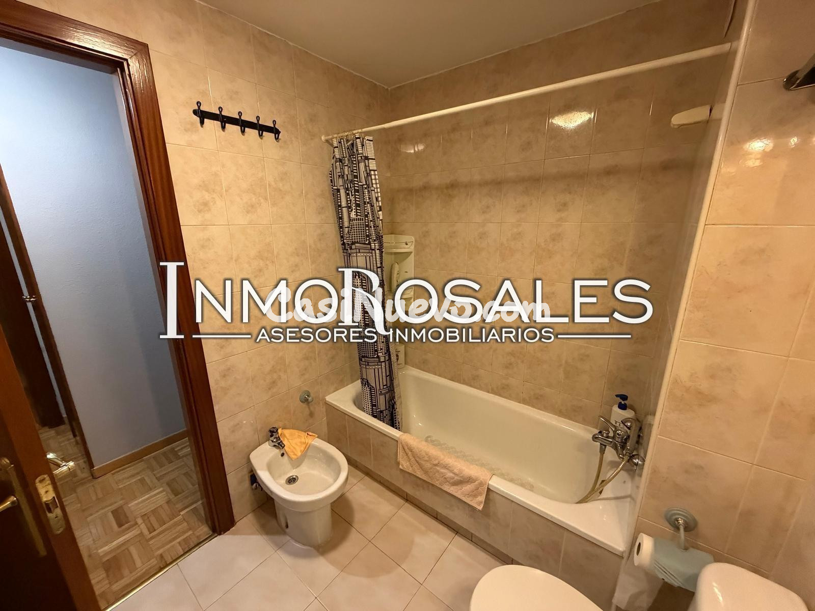 3 DORMITORIOS URBANIZACION CERRADA CON PISCINA-BUTARQUE - foto 32