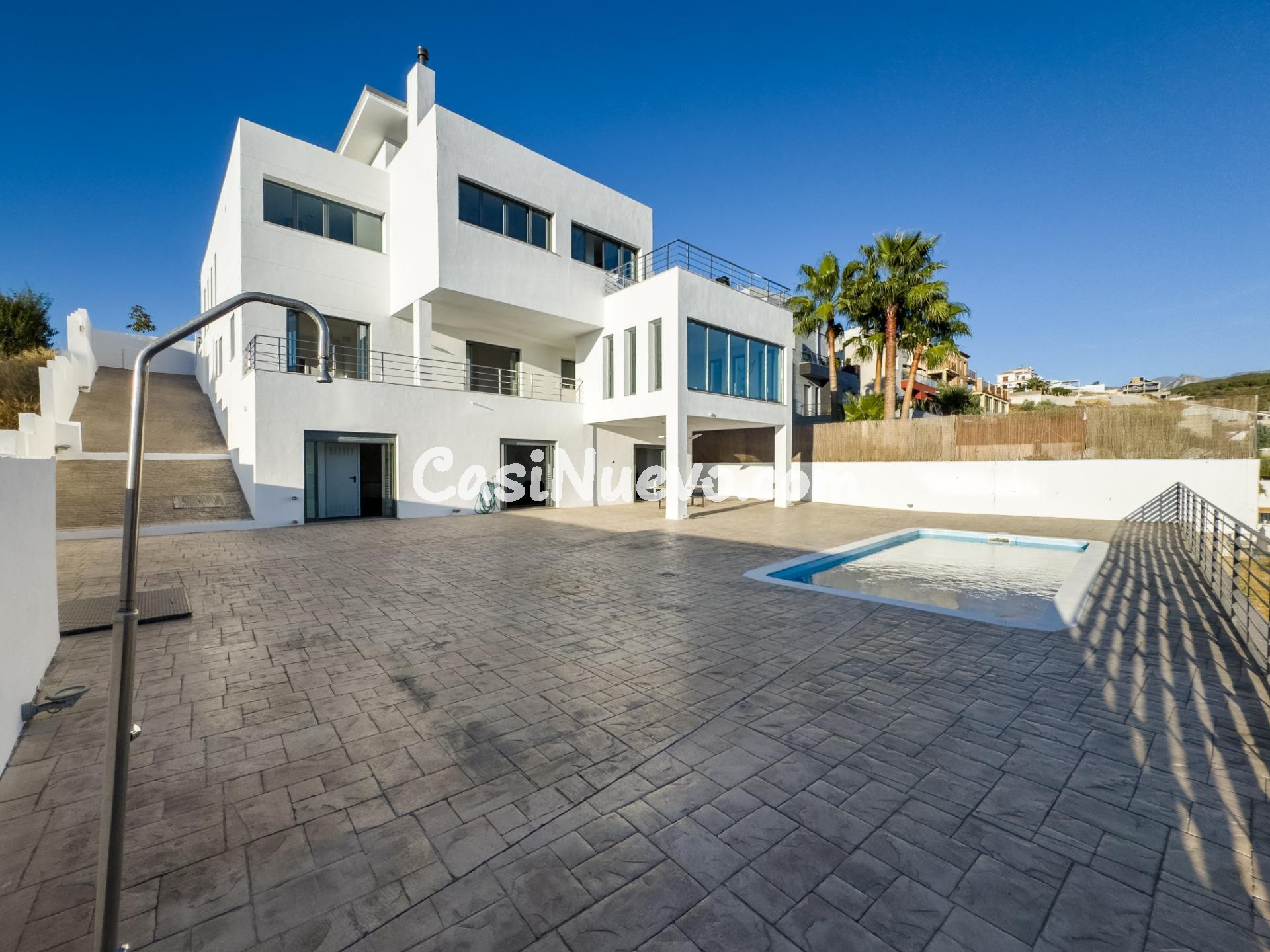 Chalet MINIMALISTA de DISEÑO MODERNO en venta en La Zubia. - foto 4