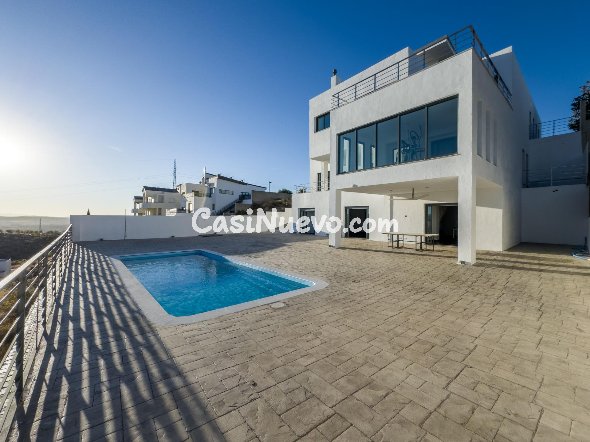 Chalet MINIMALISTA de DISEÑO MODERNO en venta en La Zubia. - foto 7