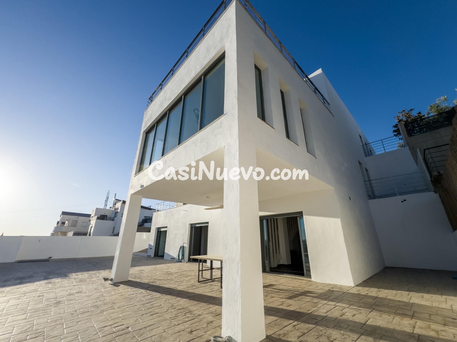 Chalet MINIMALISTA de DISEÑO MODERNO en venta en La Zubia. - foto 12