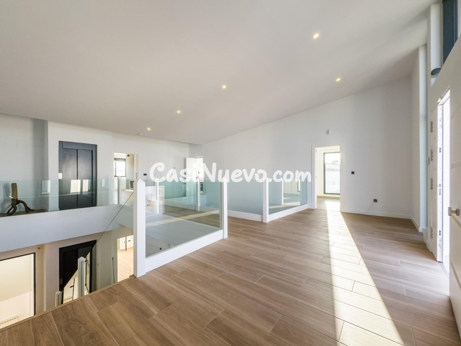 Chalet MINIMALISTA de DISEÑO MODERNO en venta en La Zubia. - foto 18