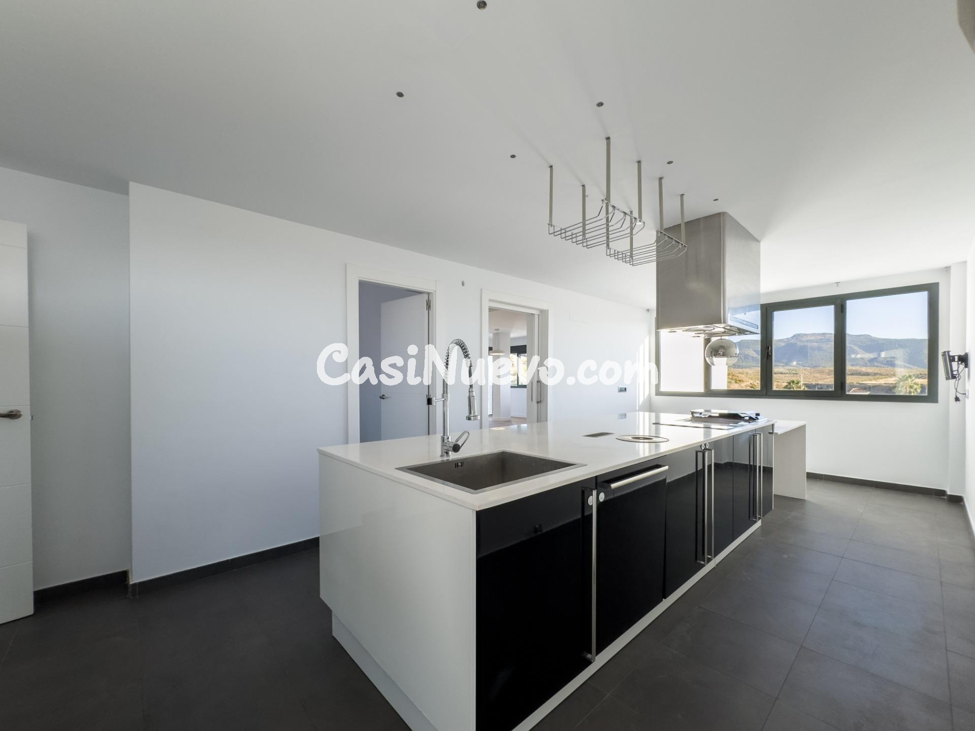 Chalet MINIMALISTA de DISEÑO MODERNO en venta en La Zubia. - foto 26