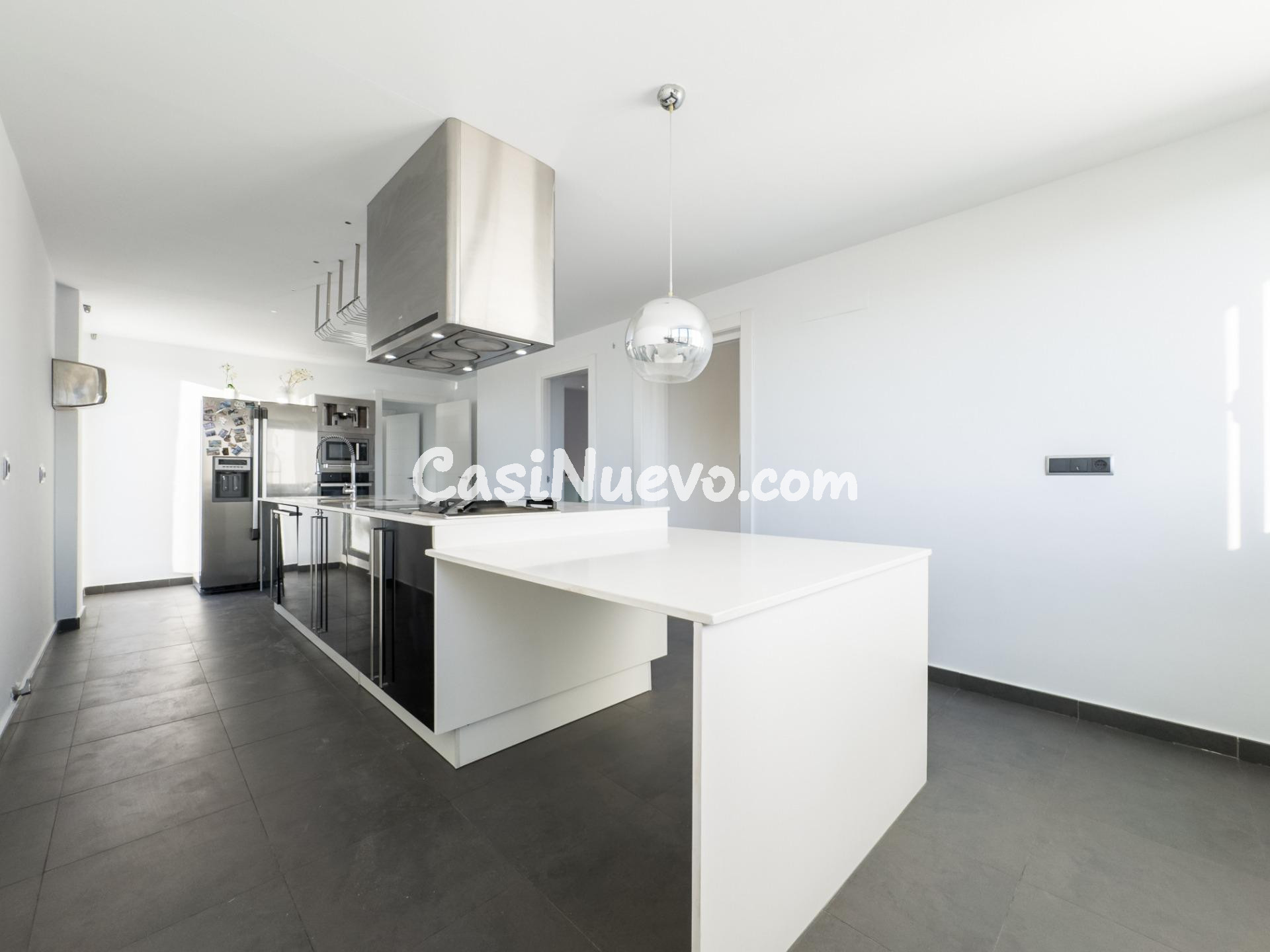 Chalet MINIMALISTA de DISEÑO MODERNO en venta en La Zubia. - foto 27