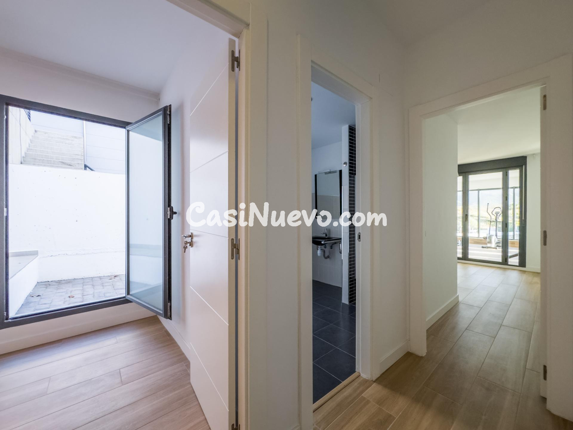 Chalet MINIMALISTA de DISEÑO MODERNO en venta en La Zubia. - foto 49