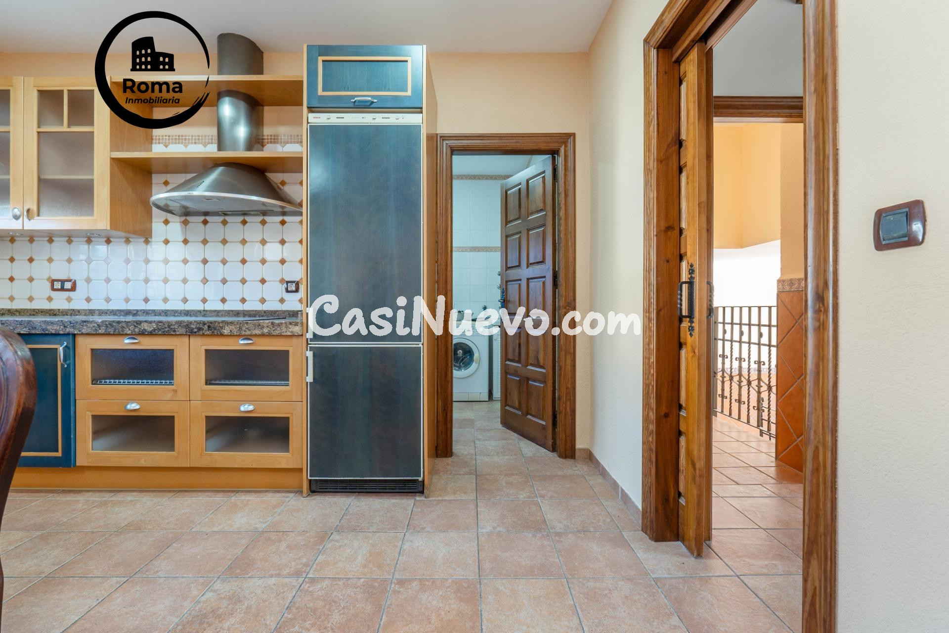 Chalet de 505 m2 construidos con piscina y jardines. 5 dormi - foto 24