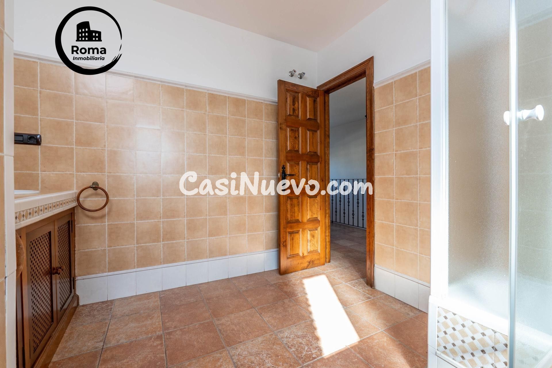 Chalet de 505 m2 construidos con piscina y jardines. 5 dormi - foto 39