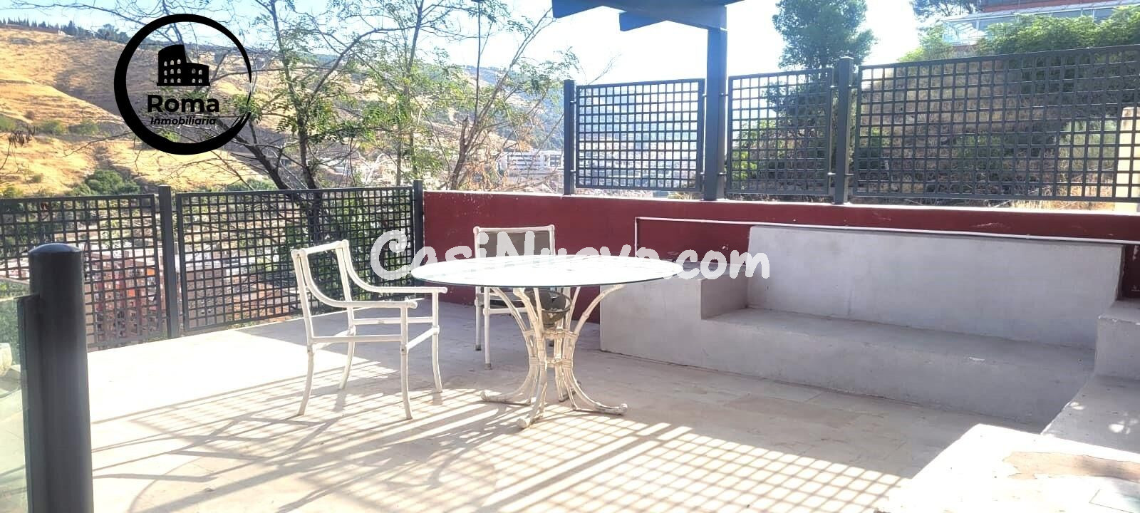 Exclusivo chalet en Urbanización El Serrallo - foto 4