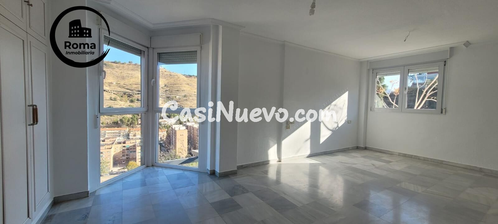 Exclusivo chalet en Urbanización El Serrallo - foto 27