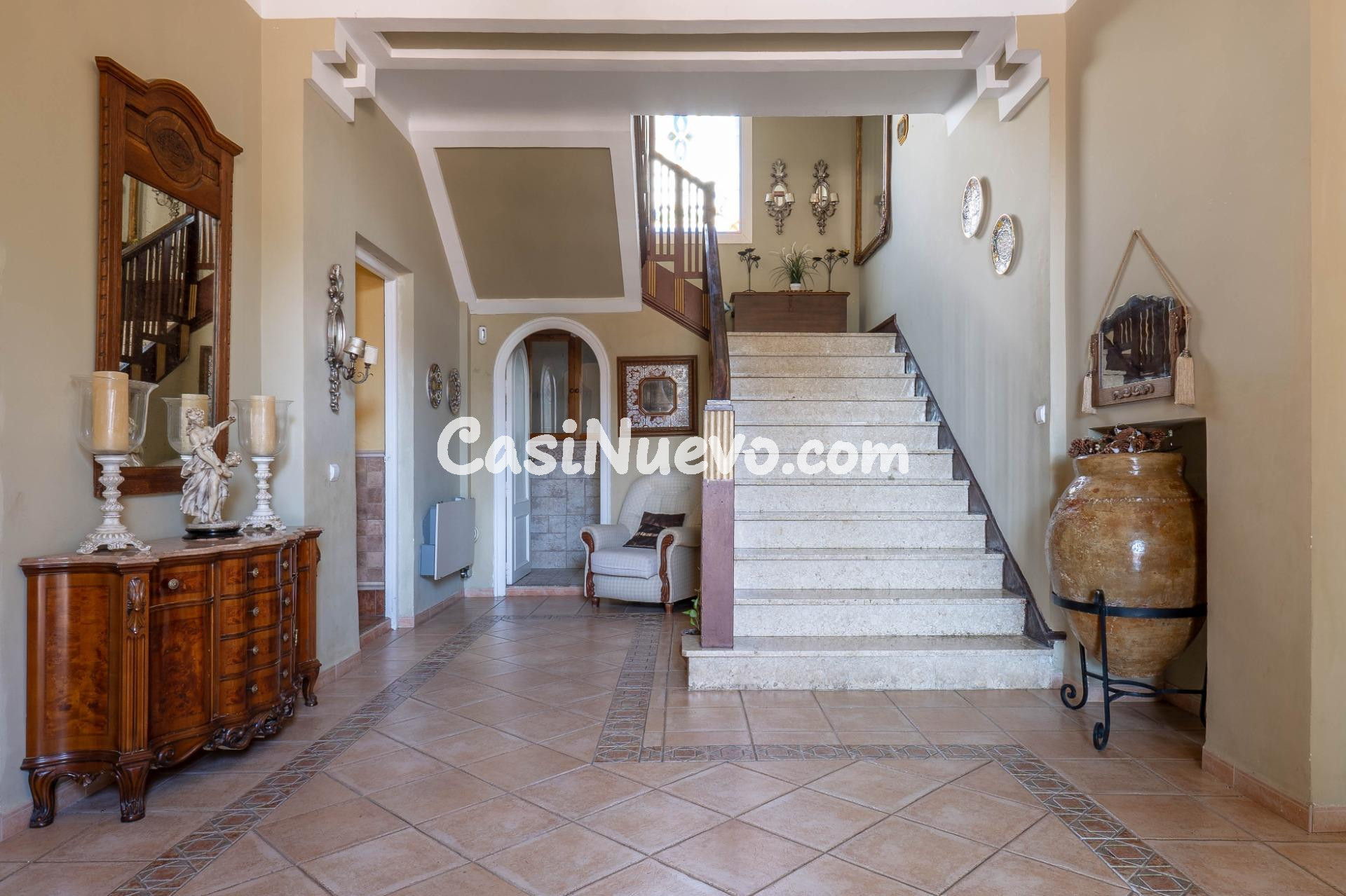 IMPRESIONANTE MANSIÓN EN LOMA LINDA. - foto 5