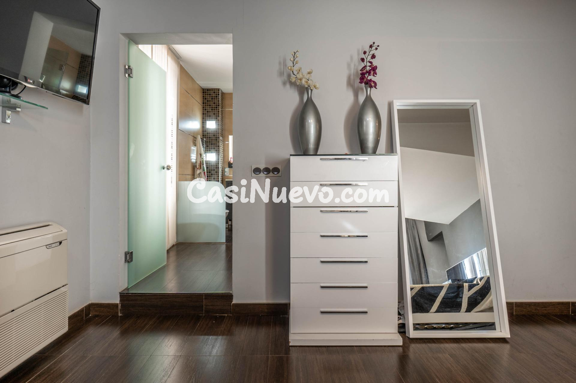 IMPRESIONANTE MANSIÓN EN LOMA LINDA. - foto 40