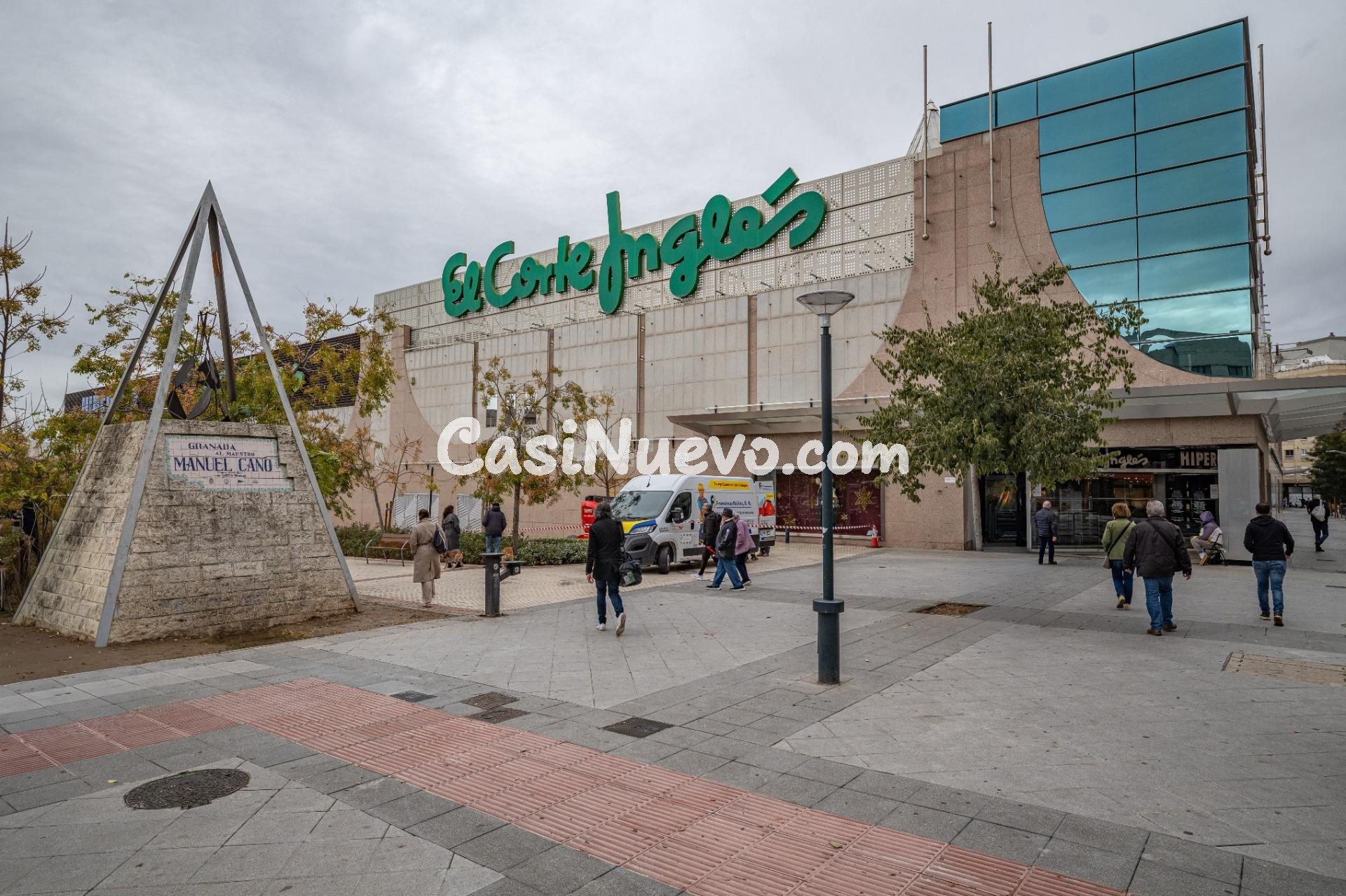 Piso en Méndez Núñez con cochera en el mismo edificio - foto 2