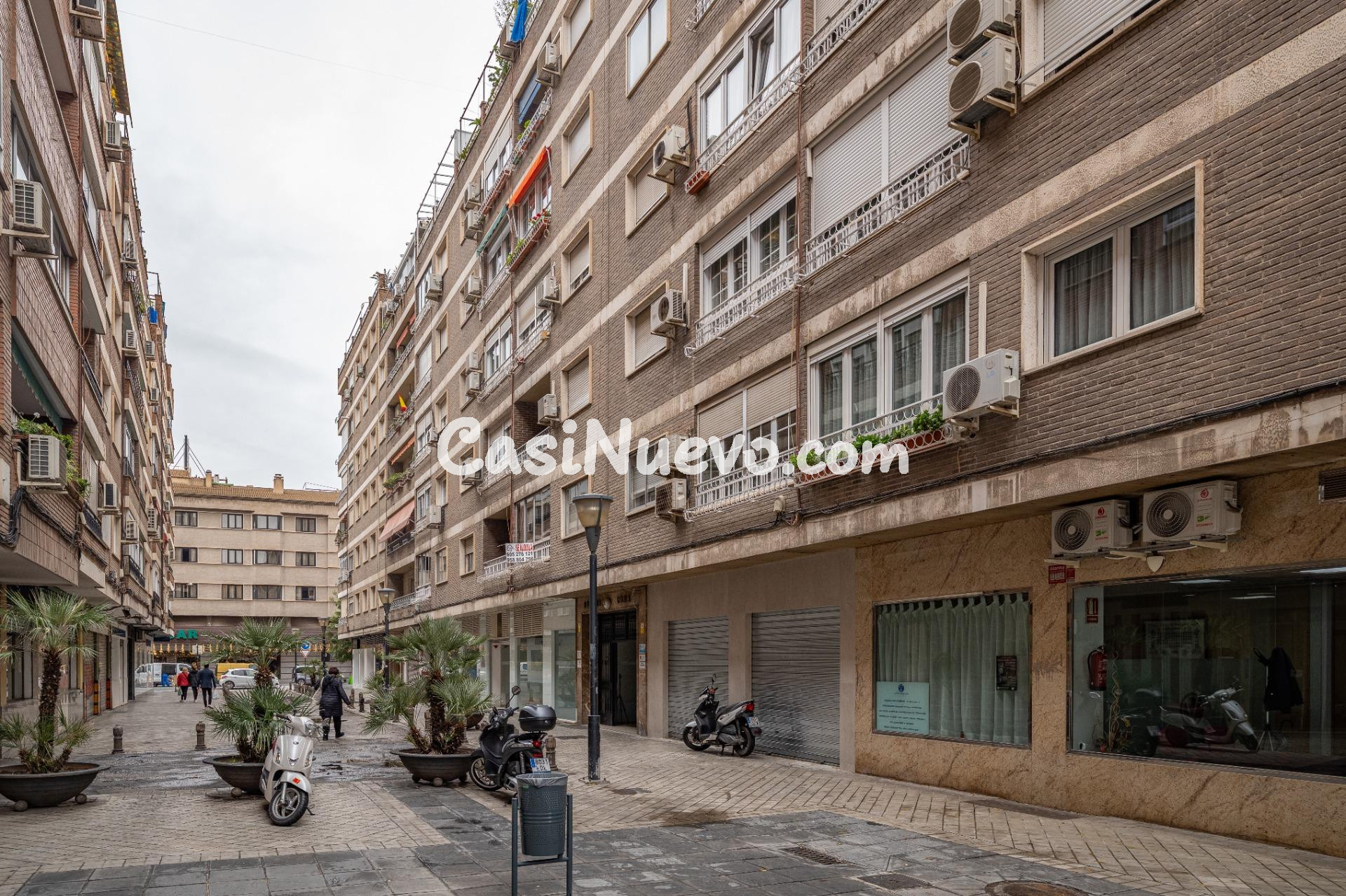 Piso en Méndez Núñez con cochera en el mismo edificio - foto 6