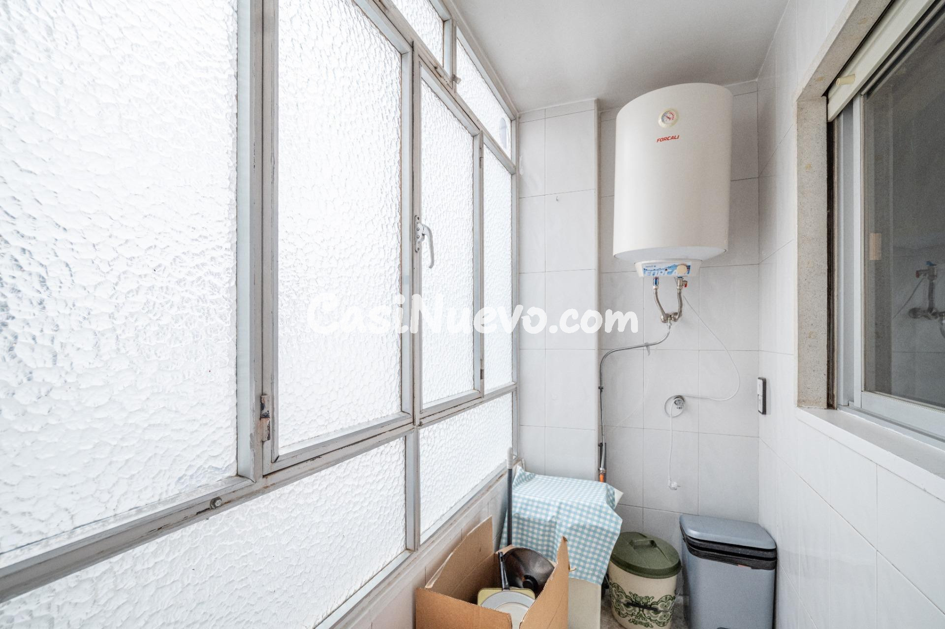 Piso en Méndez Núñez con cochera en el mismo edificio - foto 23