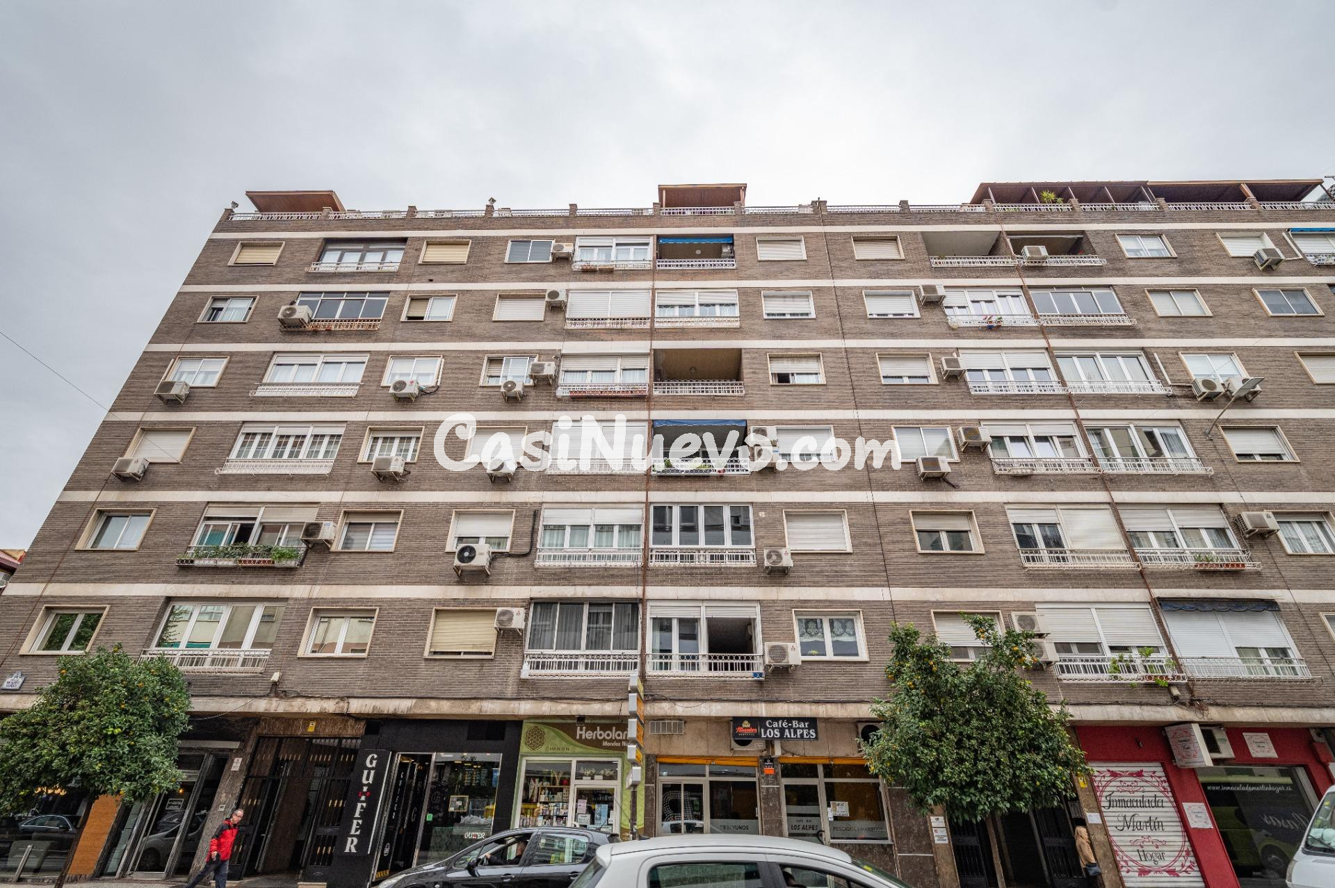 Piso en Méndez Núñez con cochera en el mismo edificio - foto 26