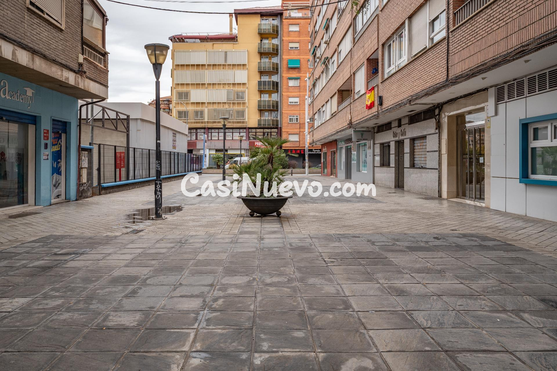 Piso en Méndez Núñez con cochera en el mismo edificio - foto 45