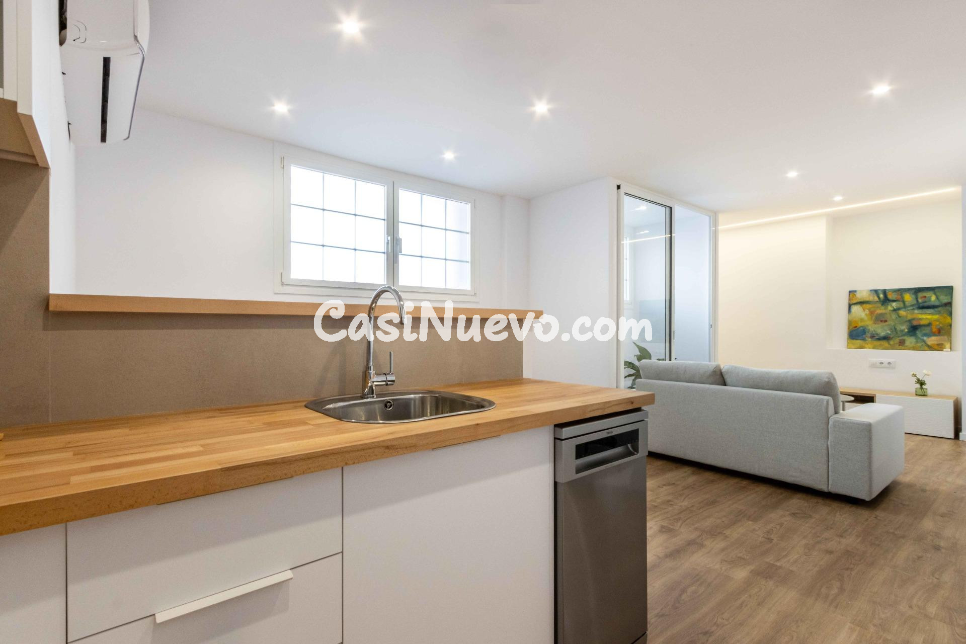 APARTAMENTO EN PLANTA BAJA TIPO LOFT, EN EL EIXAMPLE DE SABA - foto 2