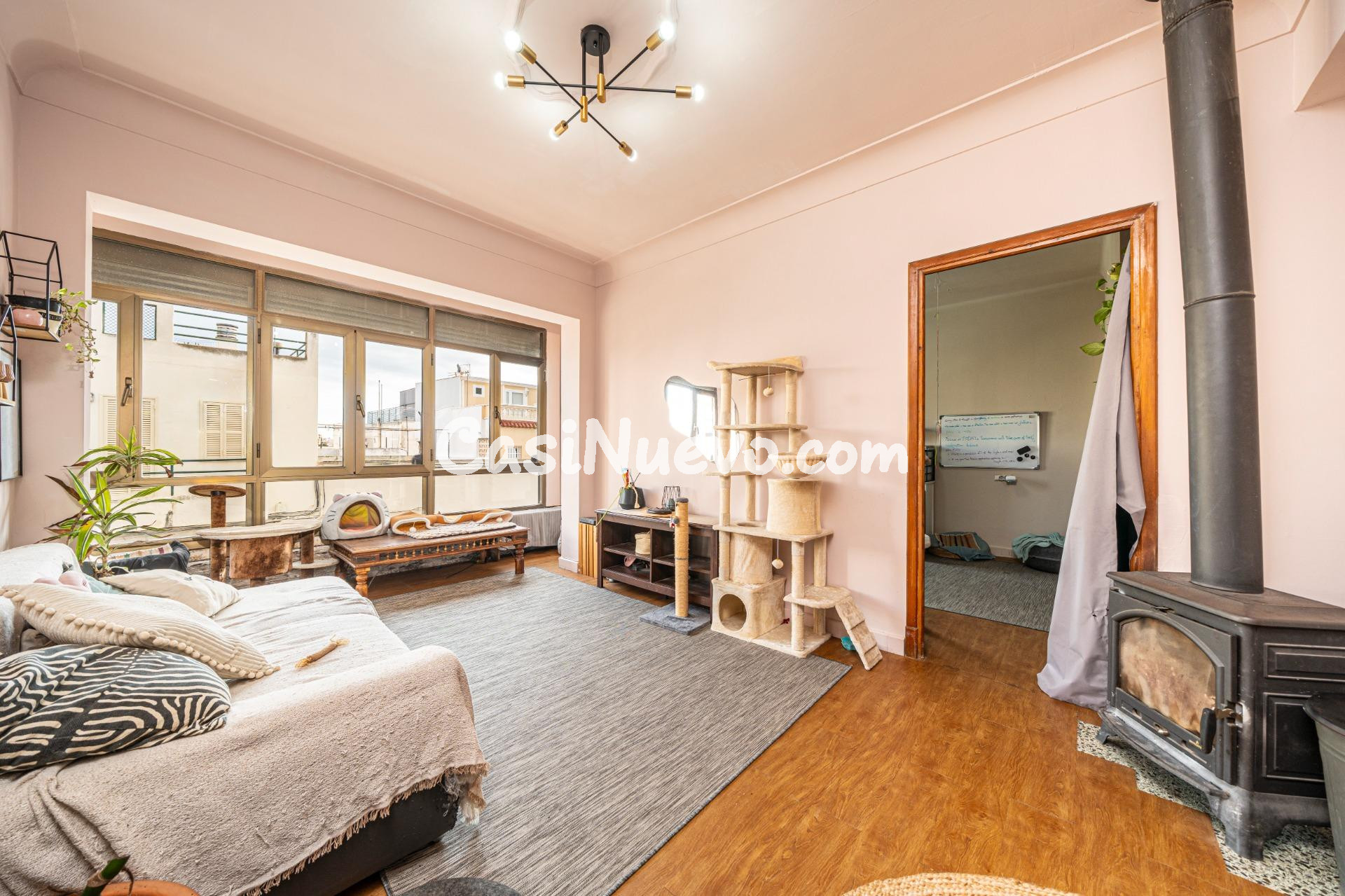 Chalet adosado con jardín, terraza y amplio terrado - foto 11