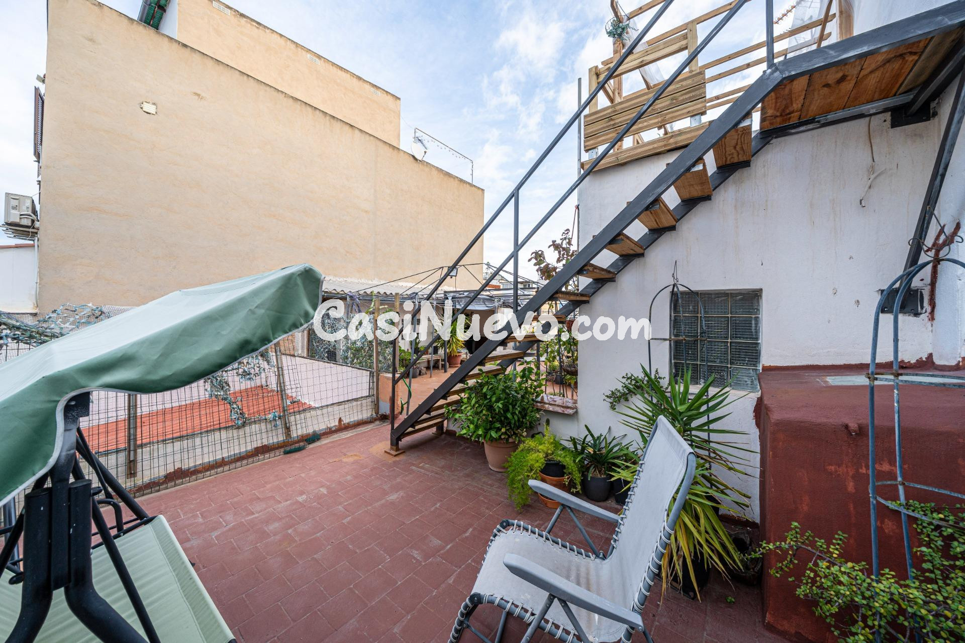 Chalet adosado con jardín, terraza y amplio terrado - foto 24