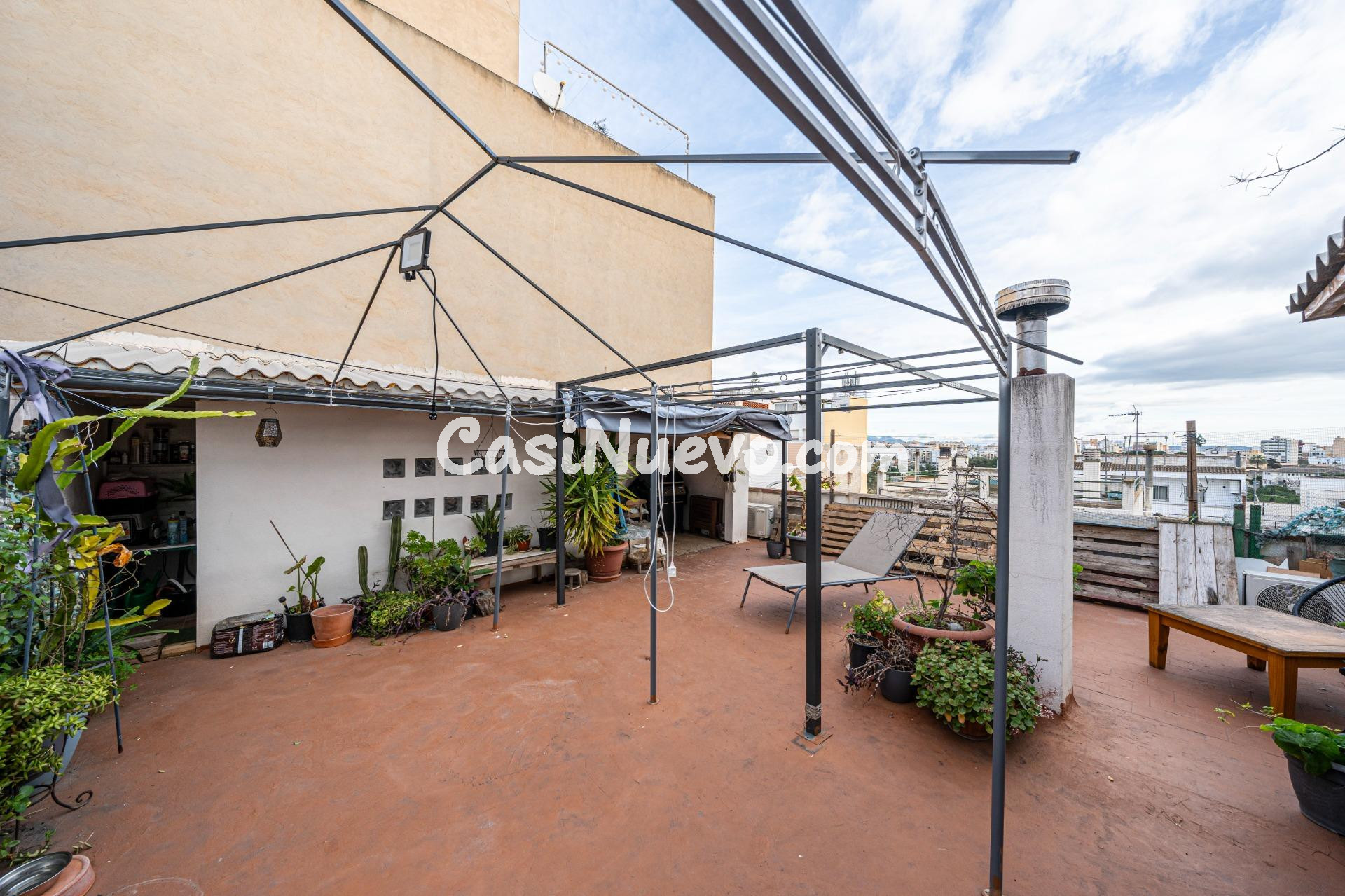 Chalet adosado con jardín, terraza y amplio terrado - foto 25