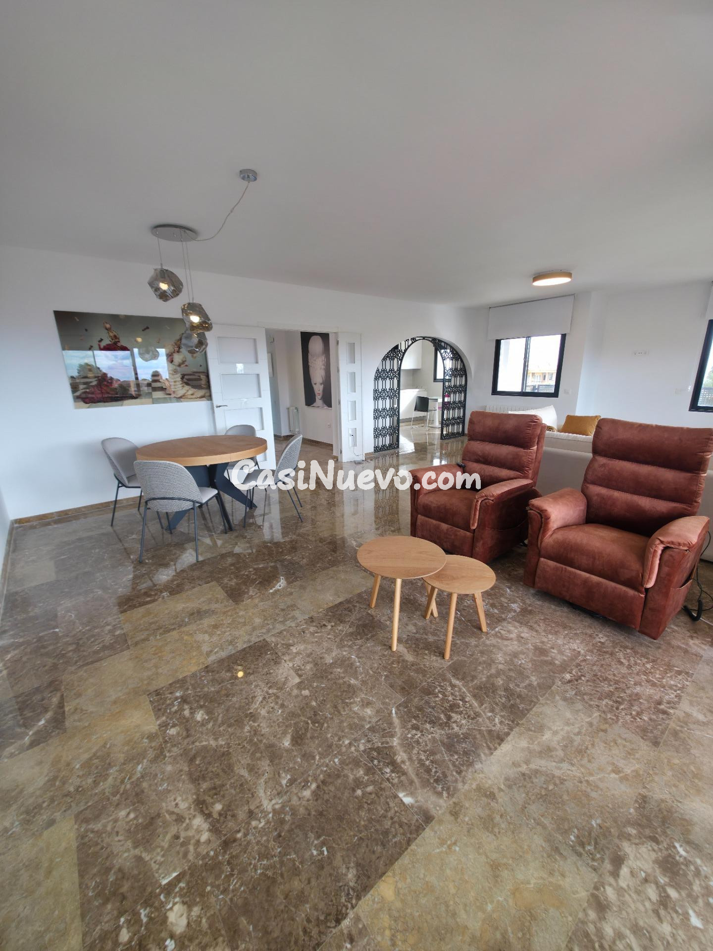 Villa independiente de 5 dormitorios con piscina y opción de - foto 12