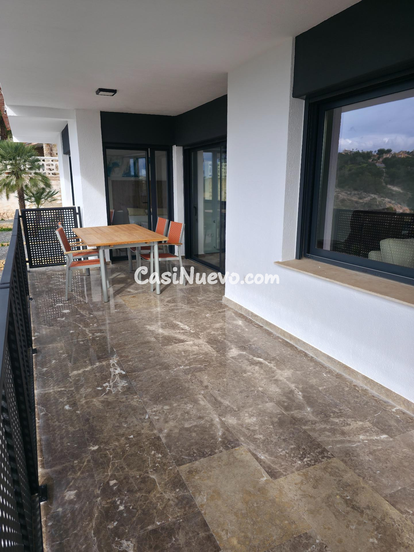 Villa independiente de 5 dormitorios con piscina y opción de - foto 16