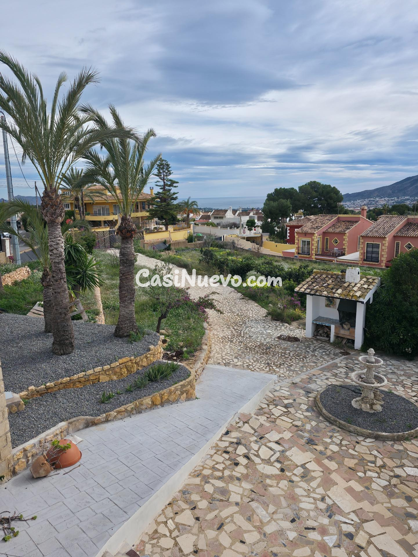 Villa independiente de 5 dormitorios con piscina y opción de - foto 22
